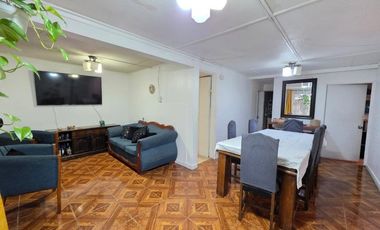 VENTA CASA CON LOCAL COMERCIAL EN LAS CONDES|UB PROPIEDADES|