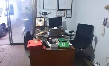 SE VENDE TALLER COMERCIAL