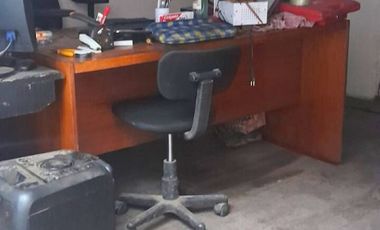 SE VENDE TALLER COMERCIAL