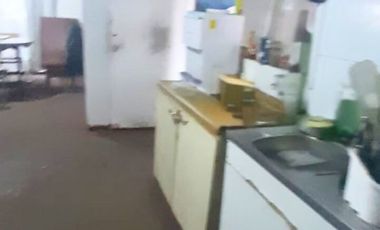 SE VENDE TALLER COMERCIAL