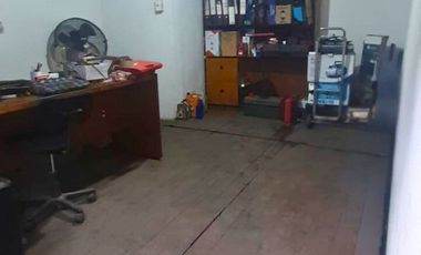 SE VENDE TALLER COMERCIAL