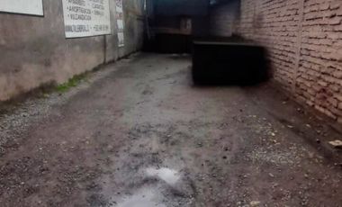 SE VENDE TALLER COMERCIAL