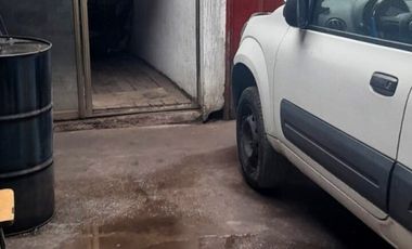 SE VENDE TALLER COMERCIAL
