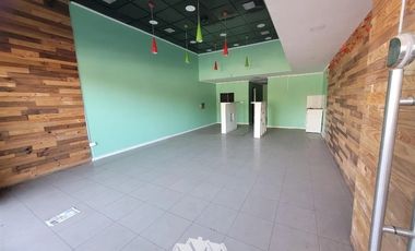 Local Comercial en Arriendo en Habilitado Avda. La Florida / Santa Amalia