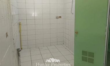Local Comercial en Arriendo en Habilitado Avda. La Florida / Santa Amalia