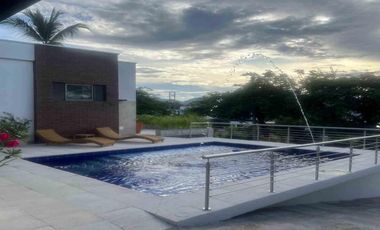 VENDO CASA REMODELADA EN LAGOS DEL PEÑÓN, GIRARDOT