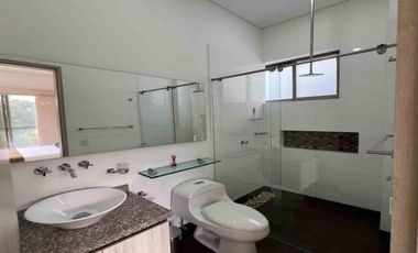 VENDO CASA REMODELADA EN LAGOS DEL PEÑÓN, GIRARDOT