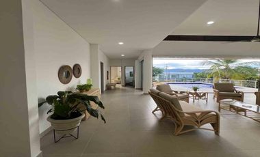 VENDO CASA REMODELADA EN LAGOS DEL PEÑÓN, GIRARDOT