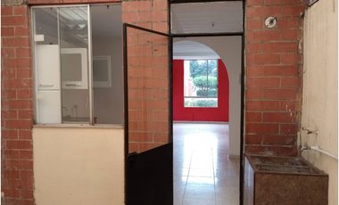 ACSI 720. Casa en venta, El Trebol Mz 7