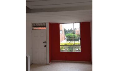 ACSI 720. Casa en venta, El Trebol Mz 7