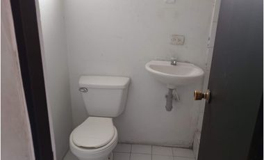 ACSI 720. Casa en venta, El Trebol Mz 7