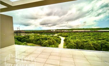 Apartamento turístico con amplio balcón