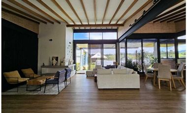 Casa Amoblada en Arriendo en El Retiro sector Pantanillo