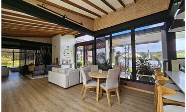 Casa Amoblada en Arriendo en El Retiro sector Pantanillo