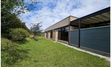 Casa Amoblada en Arriendo en El Retiro sector Pantanillo