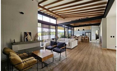 Casa Amoblada en Arriendo en El Retiro sector Pantanillo