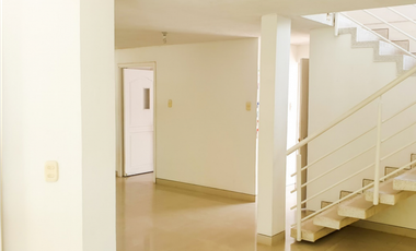 Venta casa Bavaria, conjunto cerrado grande santa marta