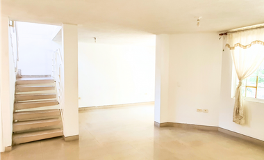 Venta casa Bavaria, conjunto cerrado grande santa marta