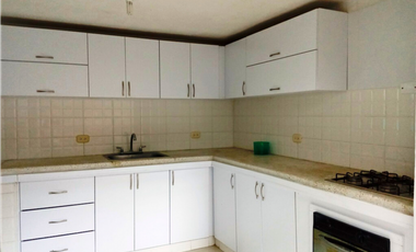 Venta casa Bavaria, conjunto cerrado grande santa marta