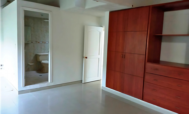 Venta casa Bavaria, conjunto cerrado grande santa marta