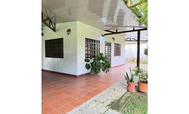 Finca campestre con piscina en venta - El Bolo Palmira Valle Colombia