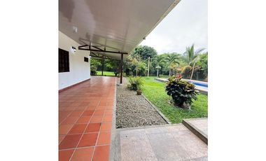 Finca campestre con piscina en venta - El Bolo Palmira Valle Colombia