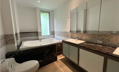 Casa en Arriendo en Envigado sector La Calleja