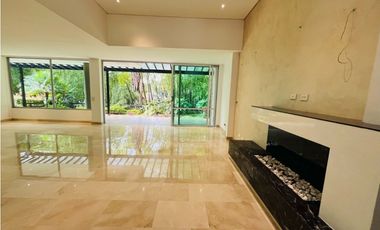 Casa en Arriendo en Envigado sector La Calleja