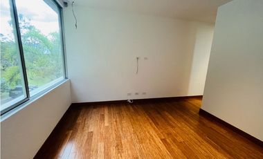 Casa en Arriendo en Envigado sector La Calleja