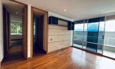 Casa en Arriendo en Envigado sector La Calleja