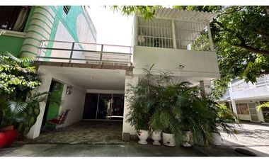 Casa de dos pisos cerca al mar 005