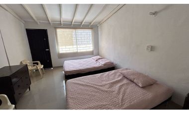 Casa de dos pisos cerca al mar 005