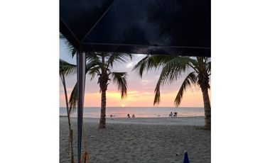 Casa de dos pisos cerca al mar 005