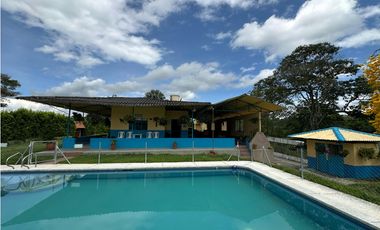 Casa finca amoblada en arriendo sector Vía Murillo