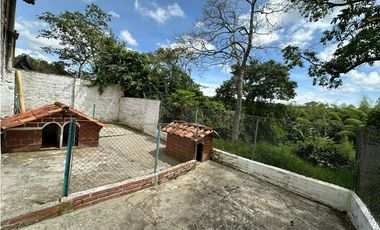 Casa finca amoblada en arriendo sector Vía Murillo