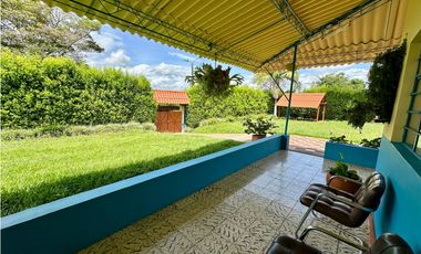 Casa finca amoblada en arriendo sector Vía Murillo