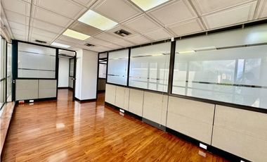 Venta de Oficina en centro empresarial