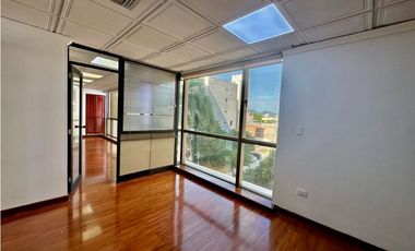 Venta de Oficina en centro empresarial