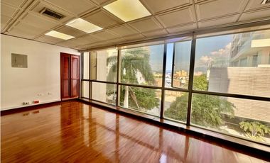Venta de Oficina en centro empresarial