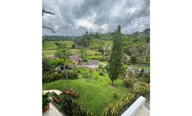 SE RENTA FINCA EN ALTA GRACIA