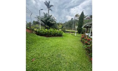 SE RENTA FINCA EN ALTA GRACIA