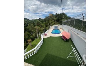 SE RENTA FINCA EN ALTA GRACIA