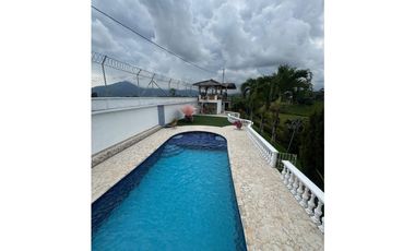 SE RENTA FINCA EN ALTA GRACIA