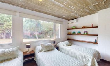 CASA VENTA /ALQUILER  Febrero 2026  4 Dormitorios pileta COSTA ESMERALDA RESIDENCIAL I