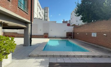 Piso de cuatro dormitorios - Morón Centro