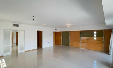 Piso de cuatro dormitorios - Morón Centro