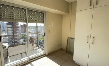 Piso de cuatro dormitorios - Morón Centro