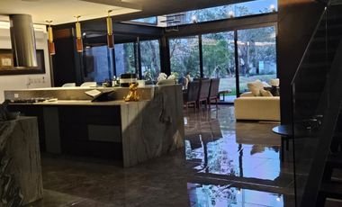 RESIDENCIA AMUEBLADA PRIVADA PUNTA LAGO