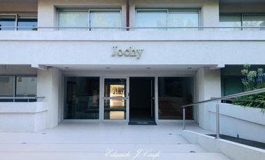 Departamento en  Venta 4 ambientes con cochera