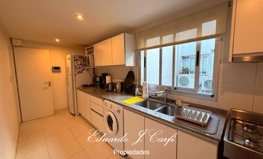 Departamento en  Venta 4 ambientes con cochera